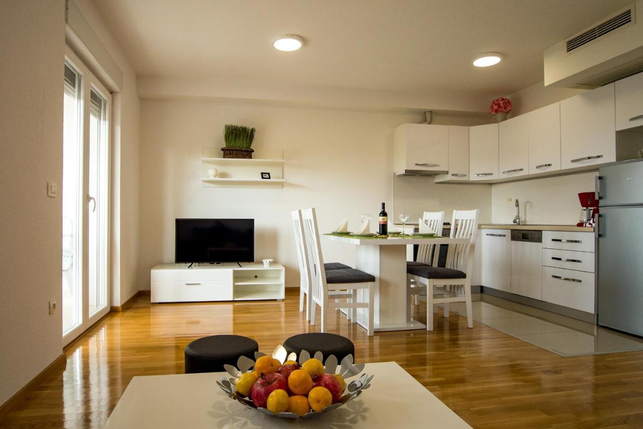 Apartments Mattea Makarska Zewnętrze zdjęcie