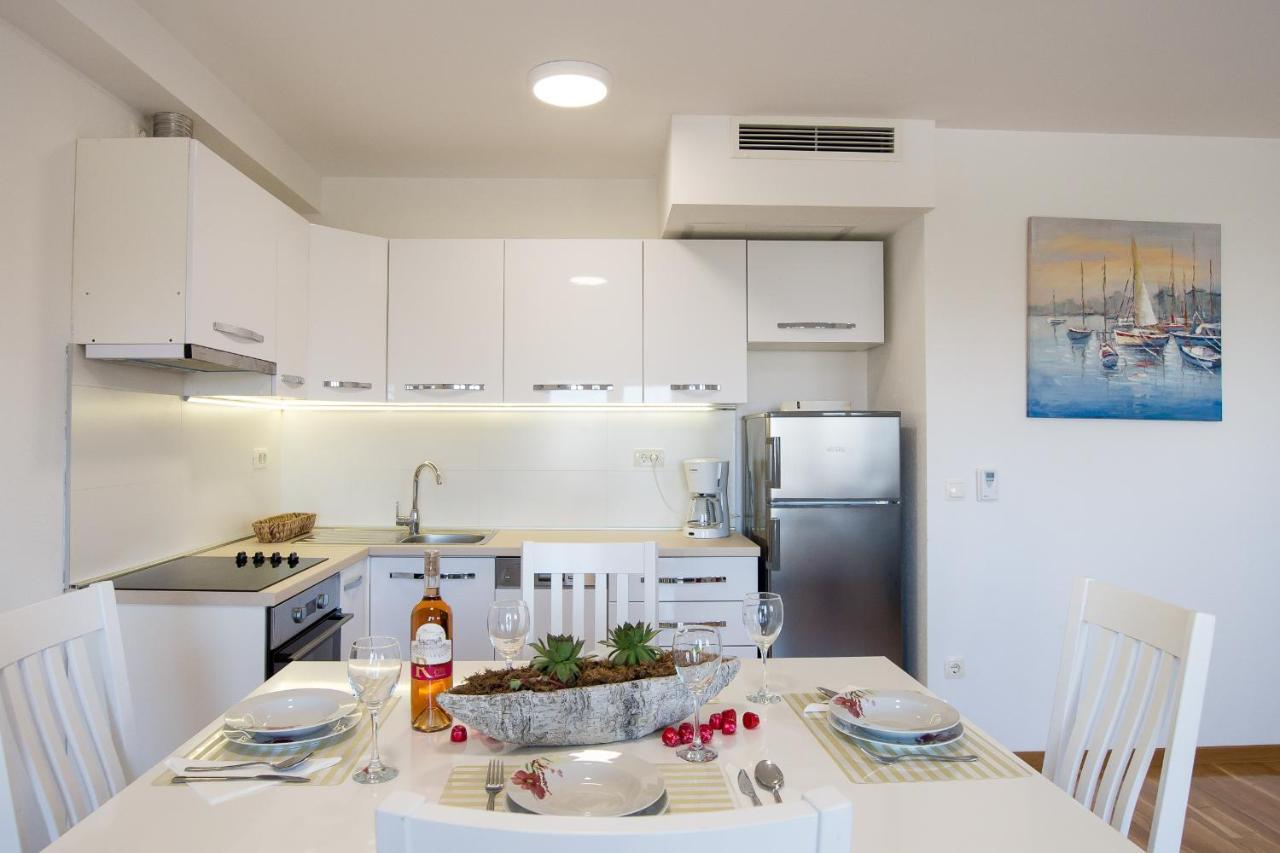 Apartments Mattea Makarska Zewnętrze zdjęcie
