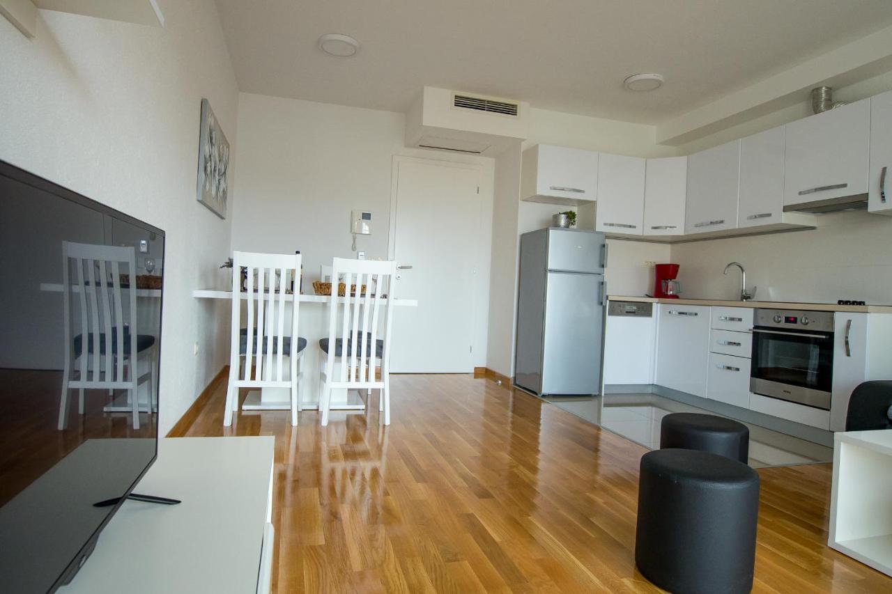 Apartments Mattea Makarska Zewnętrze zdjęcie