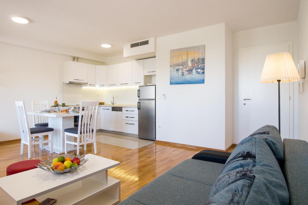 Apartments Mattea Makarska Zewnętrze zdjęcie