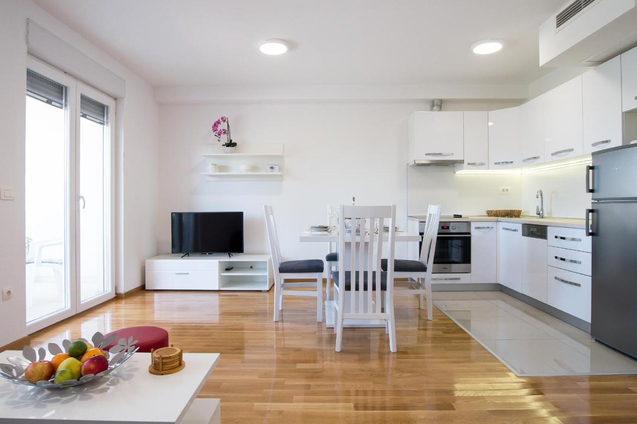 Apartments Mattea Makarska Zewnętrze zdjęcie
