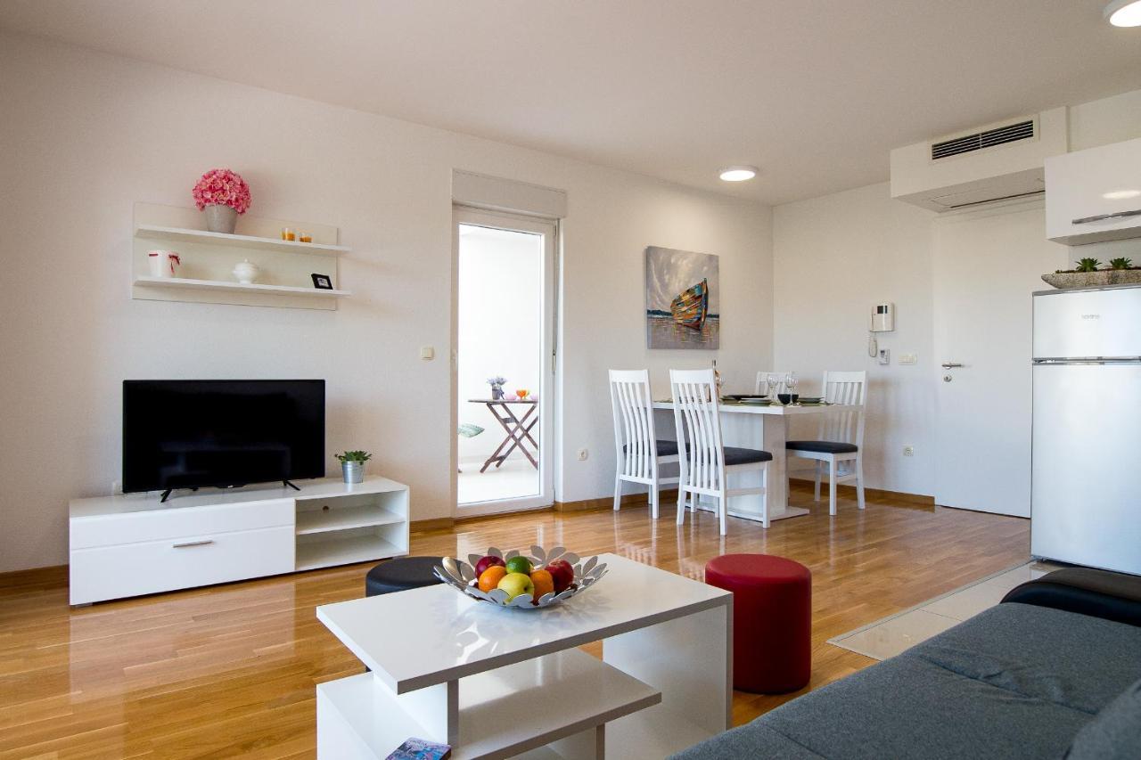 Apartments Mattea Makarska Zewnętrze zdjęcie