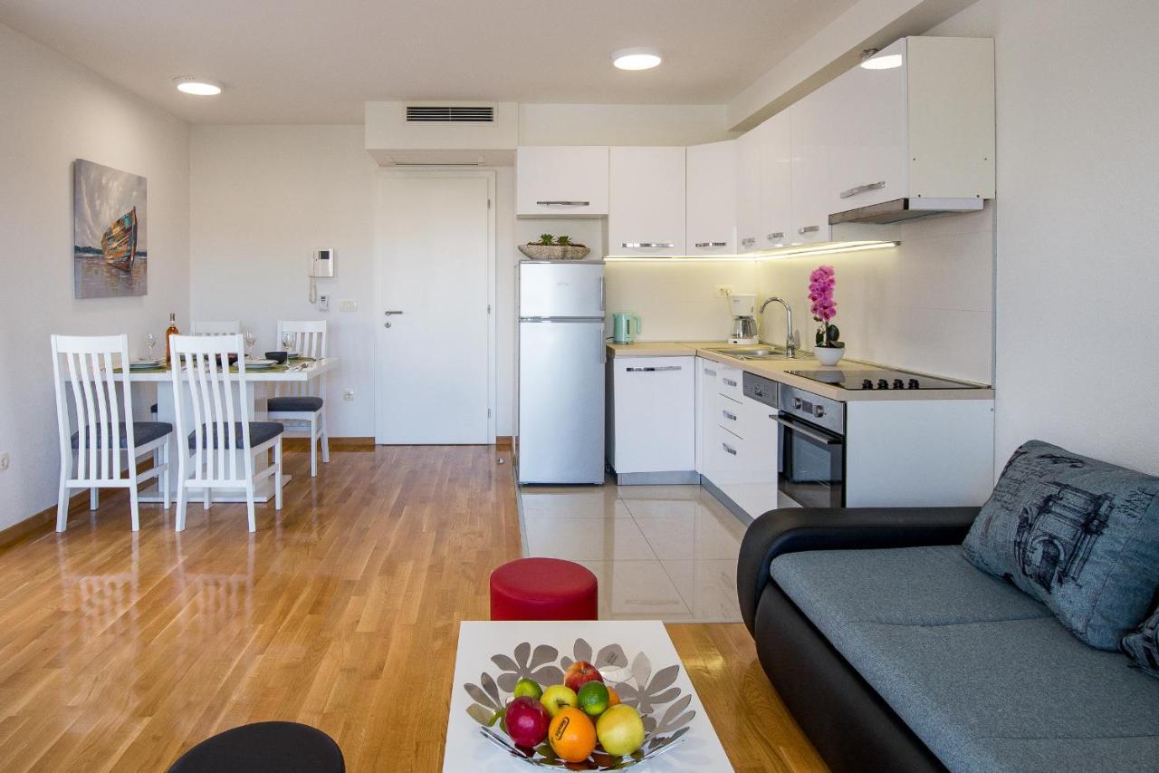 Apartments Mattea Makarska Zewnętrze zdjęcie