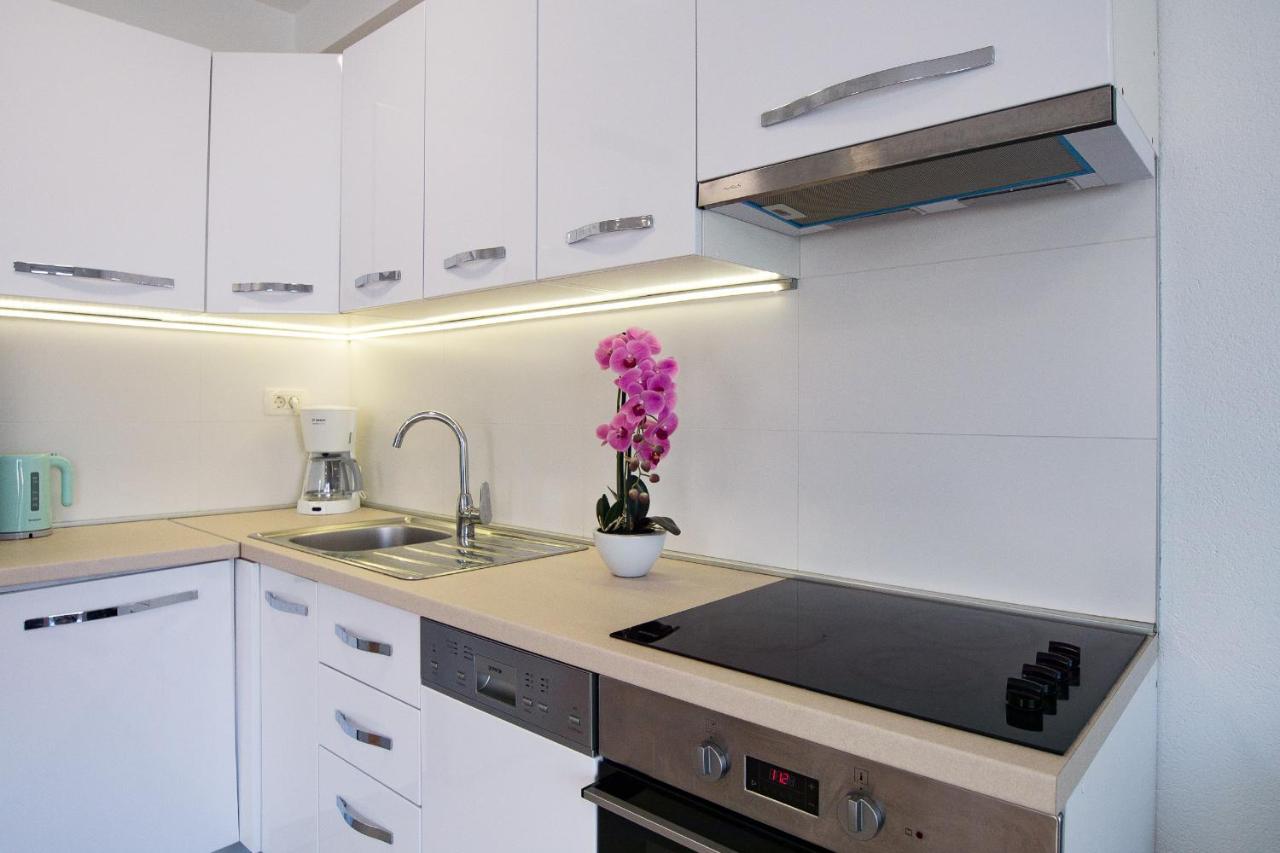 Apartments Mattea Makarska Zewnętrze zdjęcie